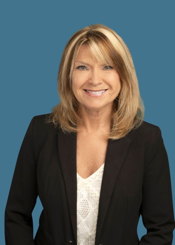 mindy shea frazier headshot