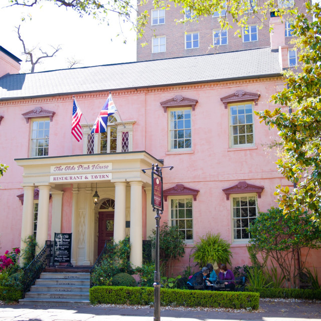 olde-pink-house-exterior.jpg