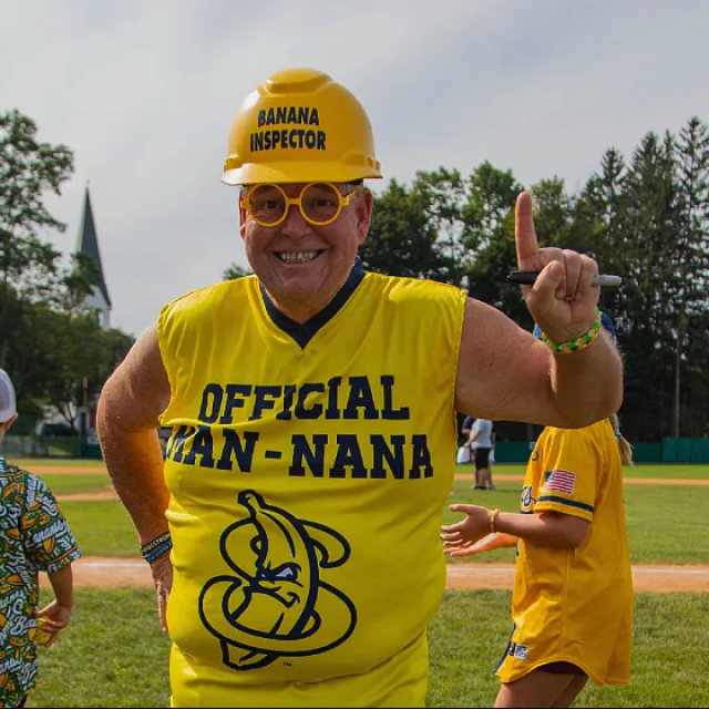 Savannah Bananas’ Man-Nanas team
