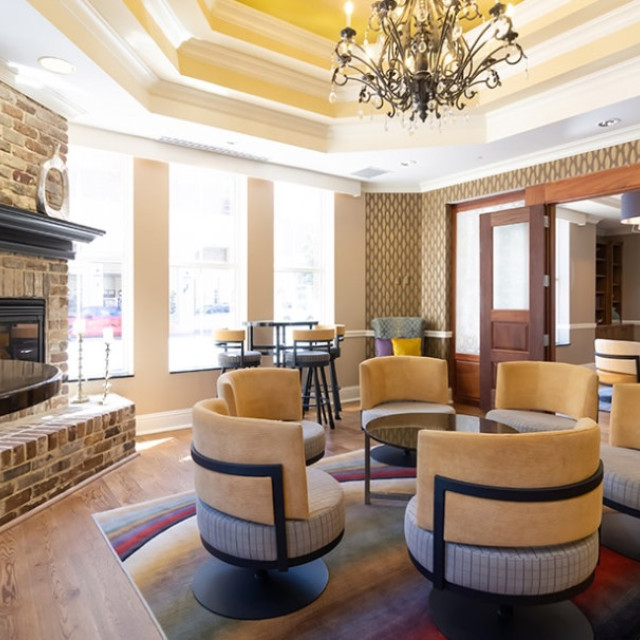 Relax and unwind in the comfortable guest lounge at Holiday Inn Express Savannah.