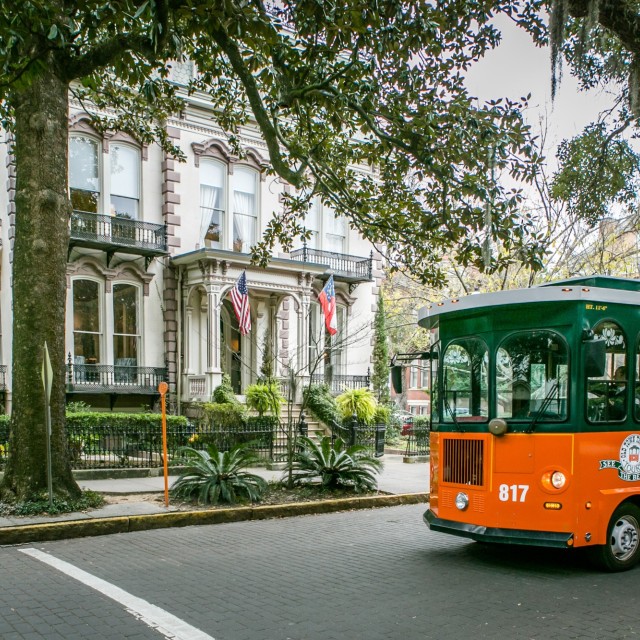 hamilton-turner-house-old-town-trolley.jpg