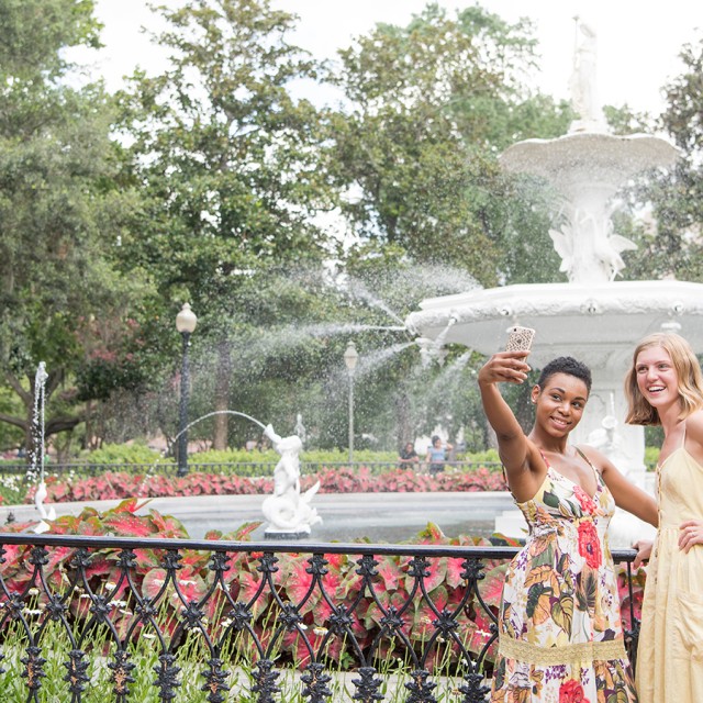 hero-forsyth-park-fountain-friends-selfie.jpg