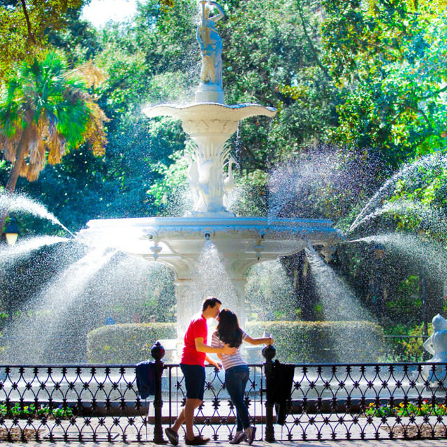 hero-forsyth-park-kiss.jpg