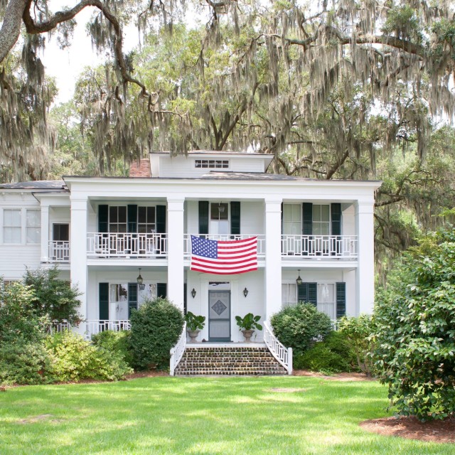 isle-of-hope-savannah-historic-home.jpeg