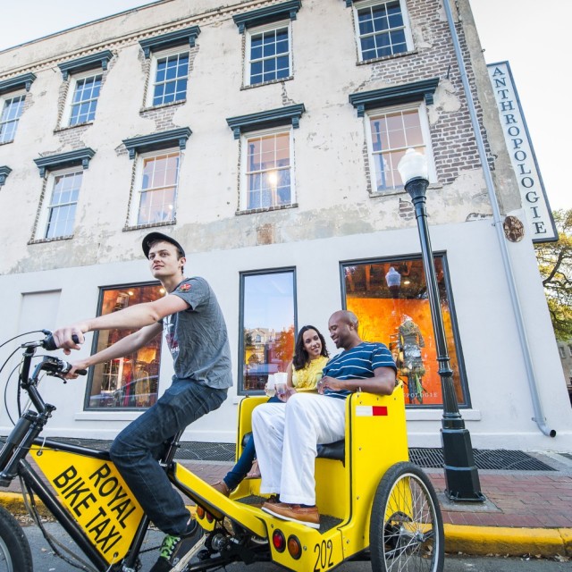 Pedicab Couple by Geoff Johnson