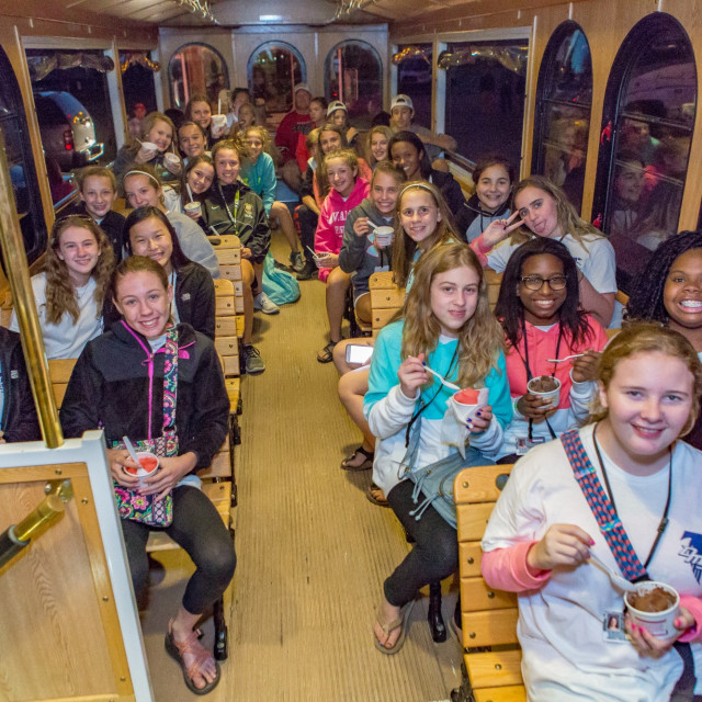 student-group-tour-transportation-trolley.jpg