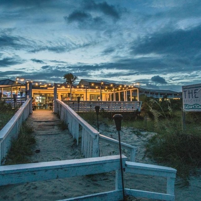 tybee island deck restaurant