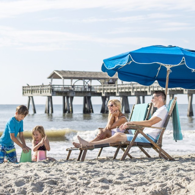 tybee-beach-family-pier-sandcastle.jpg