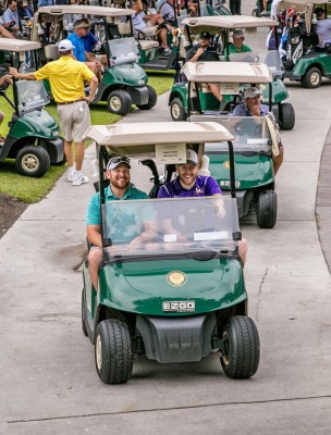 golfers-wedding-bachelor-party.jpg