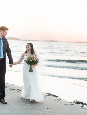 tybee island wedding couple