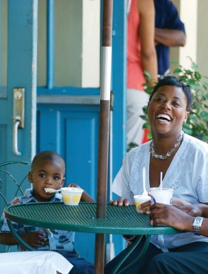 hero-family-ice-cream.jpg