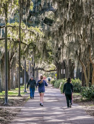 Forsyth-Park-runners.jpg