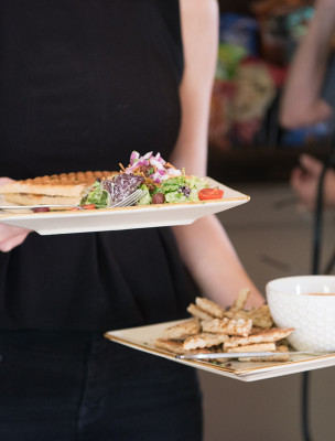 foxy-loxy-restaurant-food-server.jpg