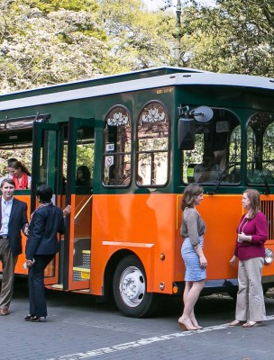 hero-meeting-trolly.jpg