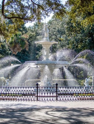 Forsyth-Park-fountain.jpg