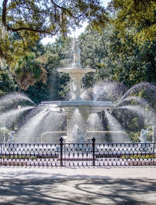 Forsyth-Park-fountain.jpg