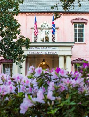 savannah_film_office_the_olde_pink_house854a7695casey_jones.jpg