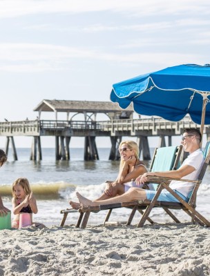 tybee-beach-family-pier-sandcastle.jpg