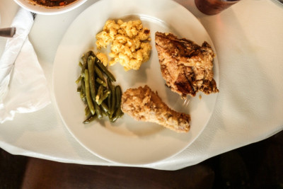 mrs-wilkes-food-zioandsons.jpg