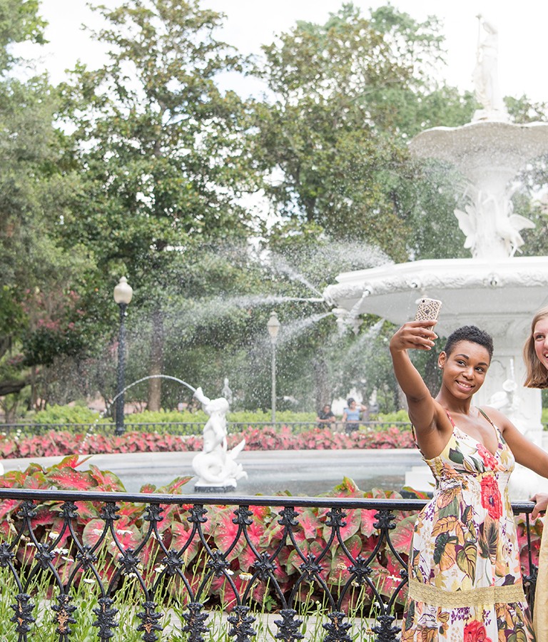 hero-forsyth-park-fountain-friends-selfie.jpg