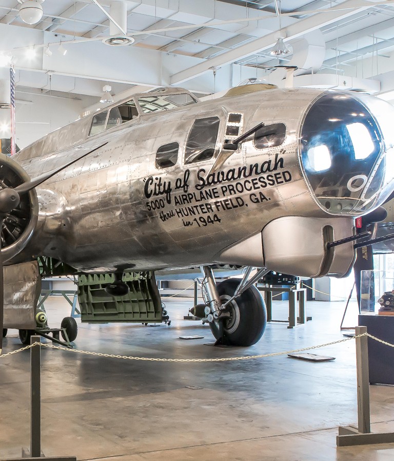 hero-mighty-eight-8th-history-aiplane-museum-attraction.jpg