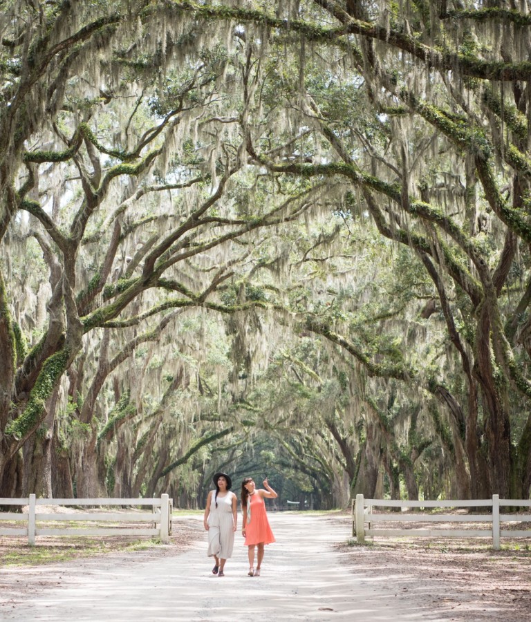 girls-at-wormsloe-state-historic-site.jpg