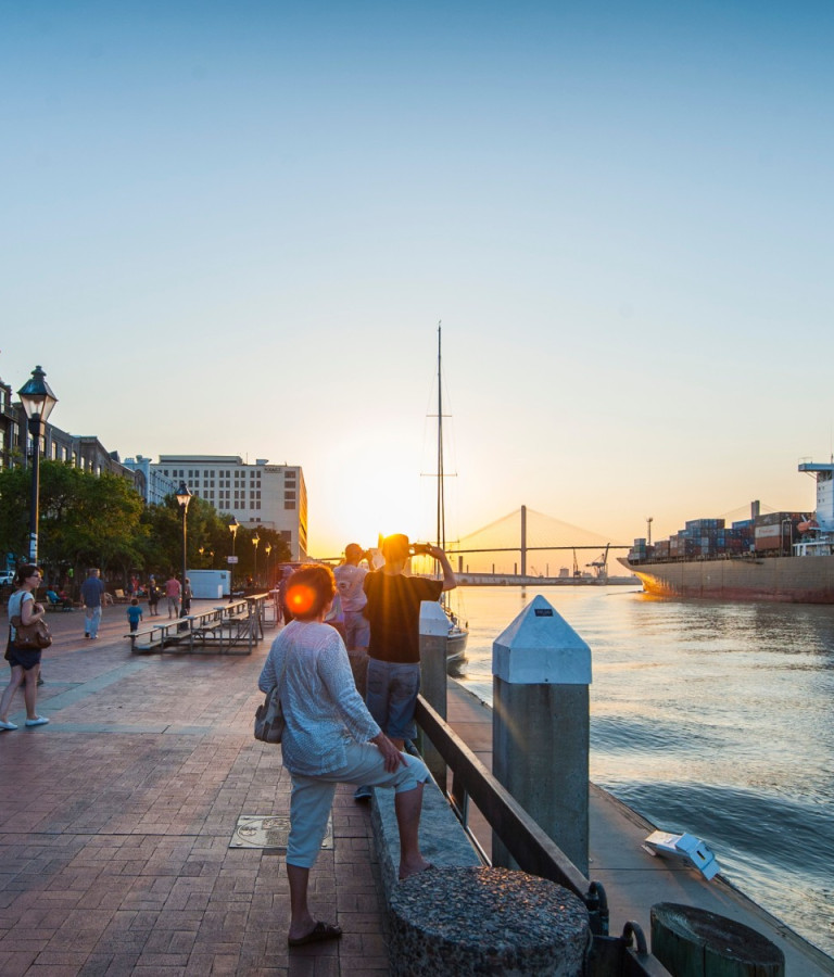 river-street-savannah.jpeg