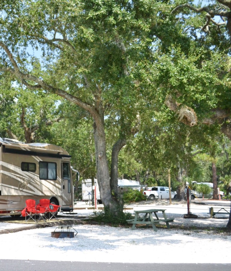 camping-rv-rivers-end.jpg