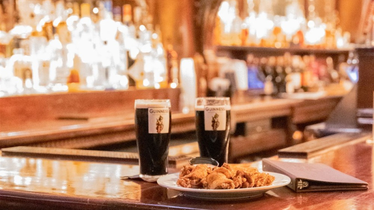 churchills restaurant and pub