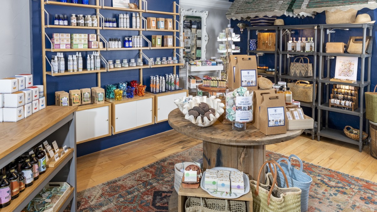 salacia salts_gift shop interior full back 2