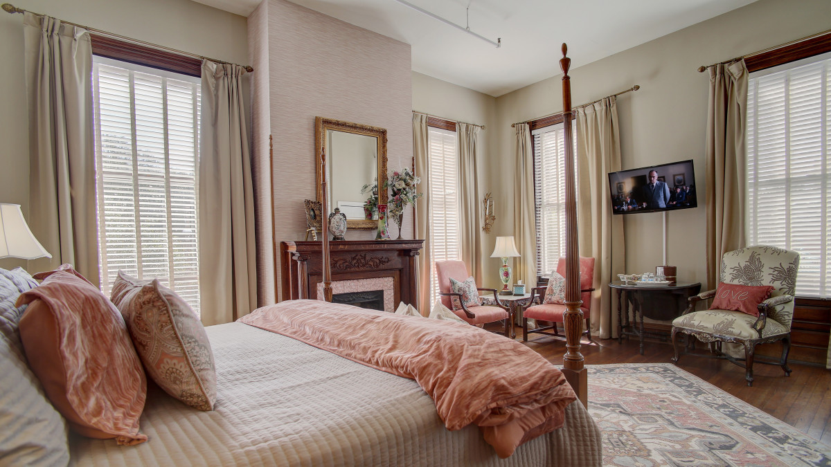 Photo courtesy of Forsyth Park Inn