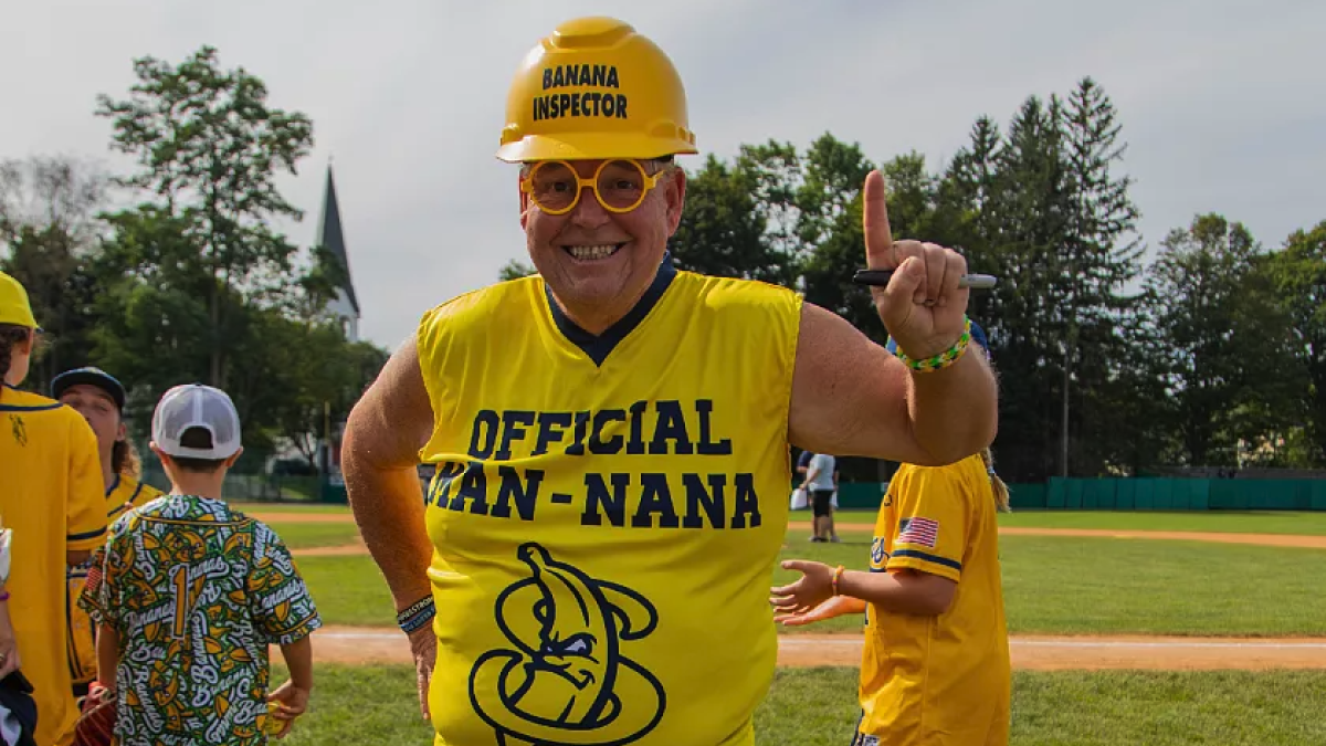 Savannah Bananas’ Man-Nanas team