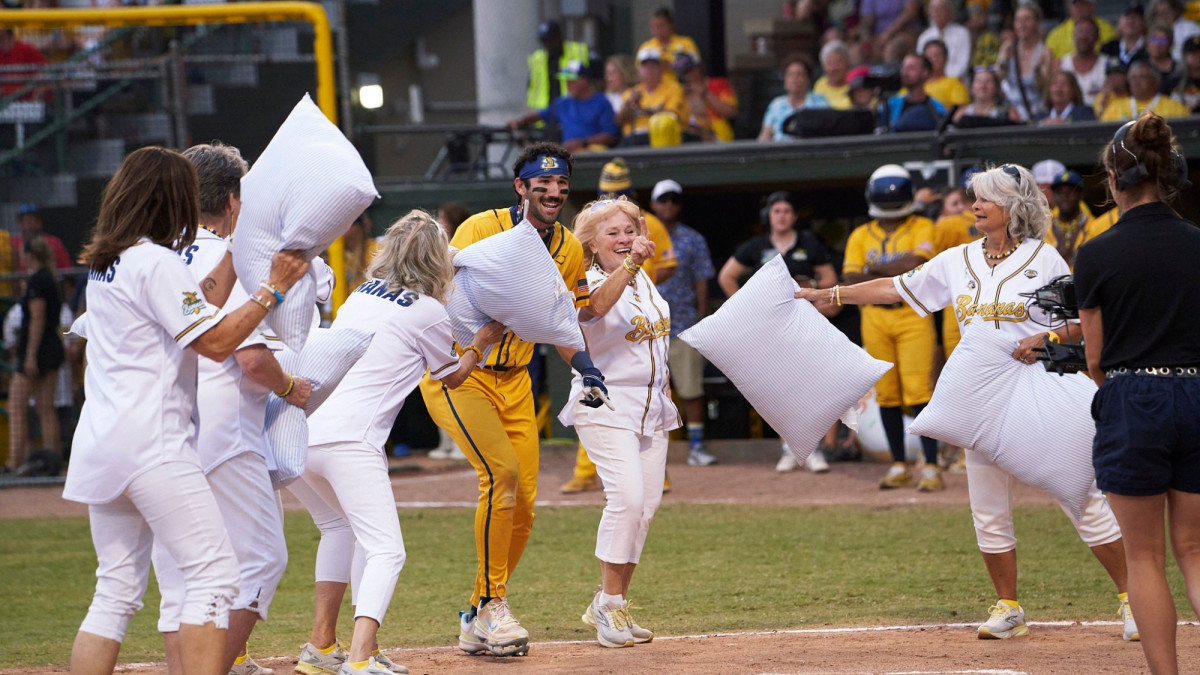 The Savannah Bananas’ Banana-Nanas team