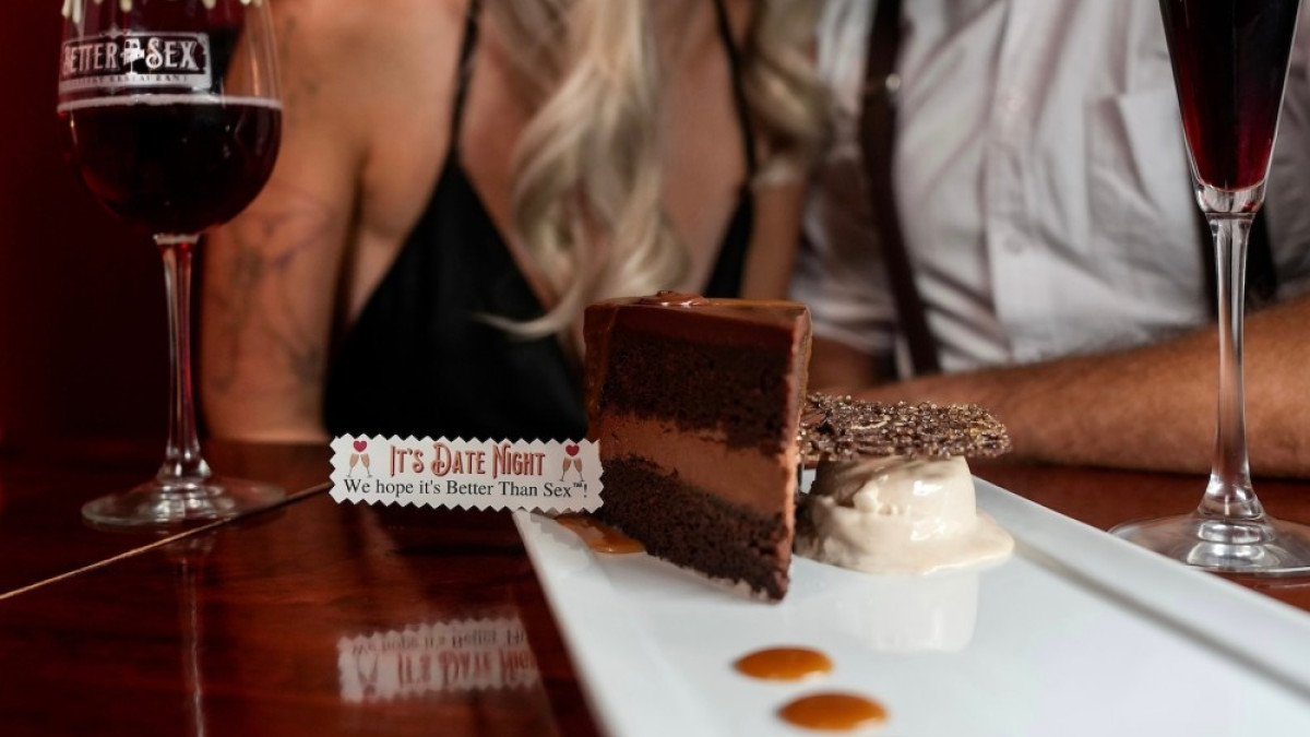 couple celebrating date night 