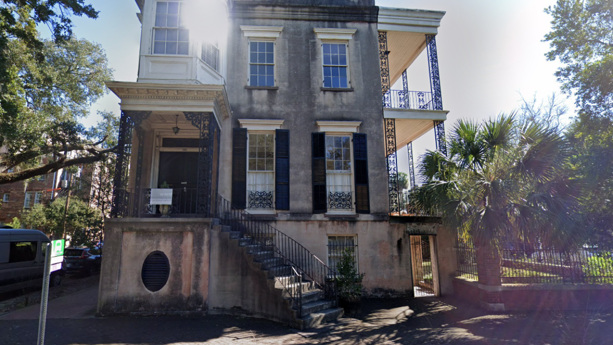 An abandoned home on Abercorn St. rumored to be haunted in Savannah, GA.