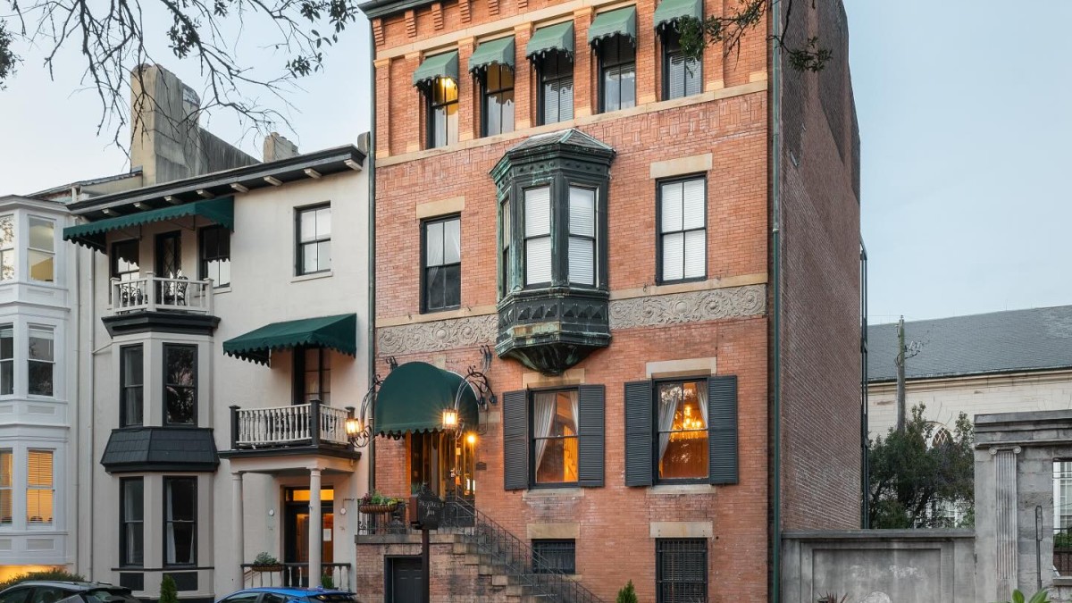 A historic four-level home in Savannah, GA restored as a B&B.