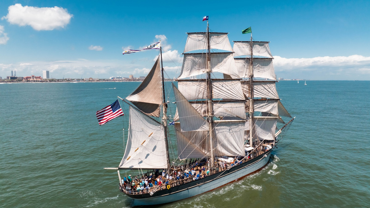 A historic 1877 sail boat - ELISSA.