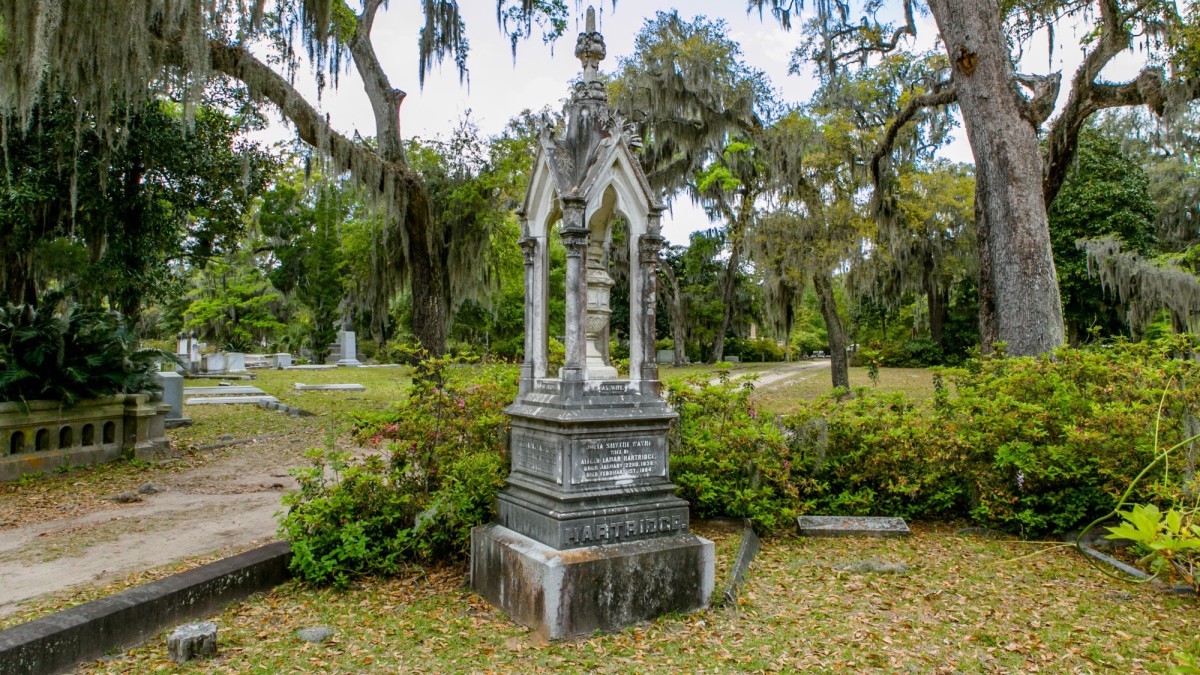 bonaventure-cemtery-savannah-ga.jpg