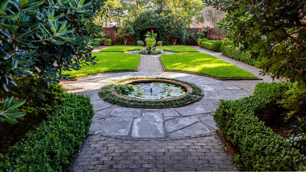 davenport_house3.jpg