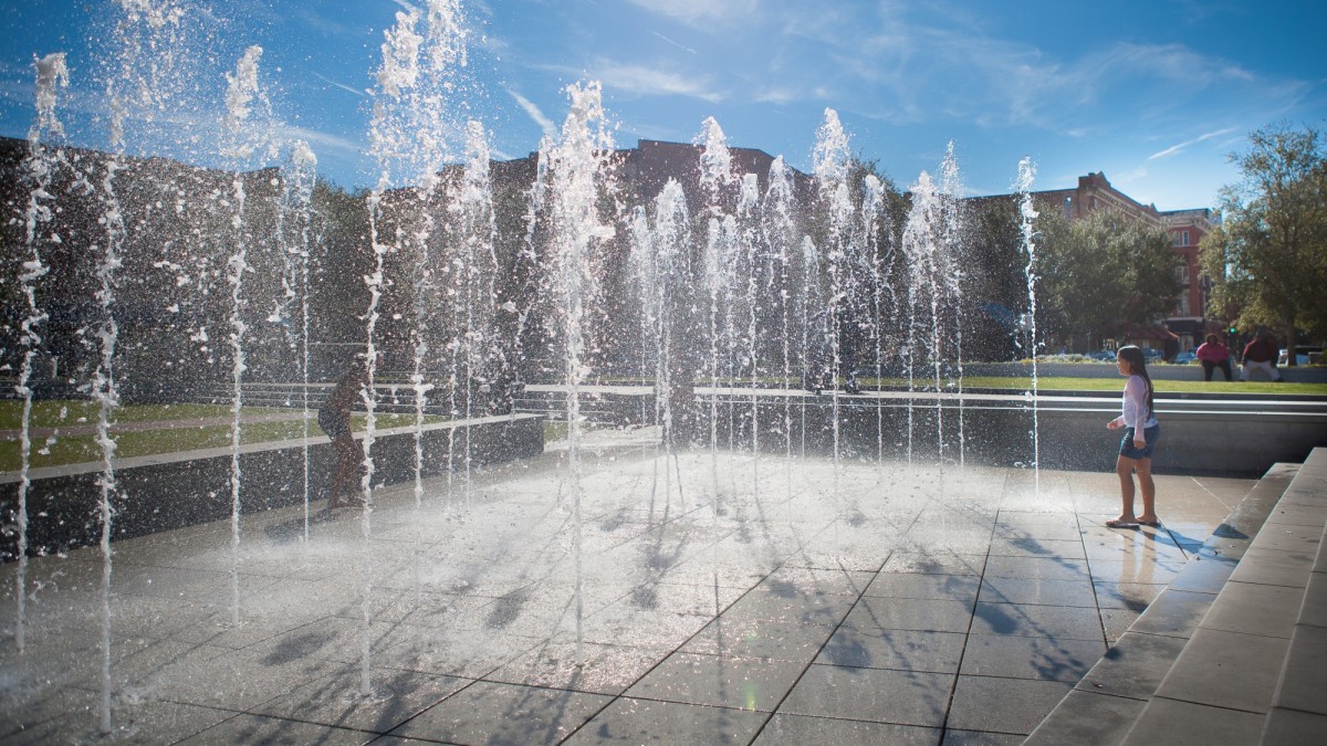 ellis_square_fountain.jpg