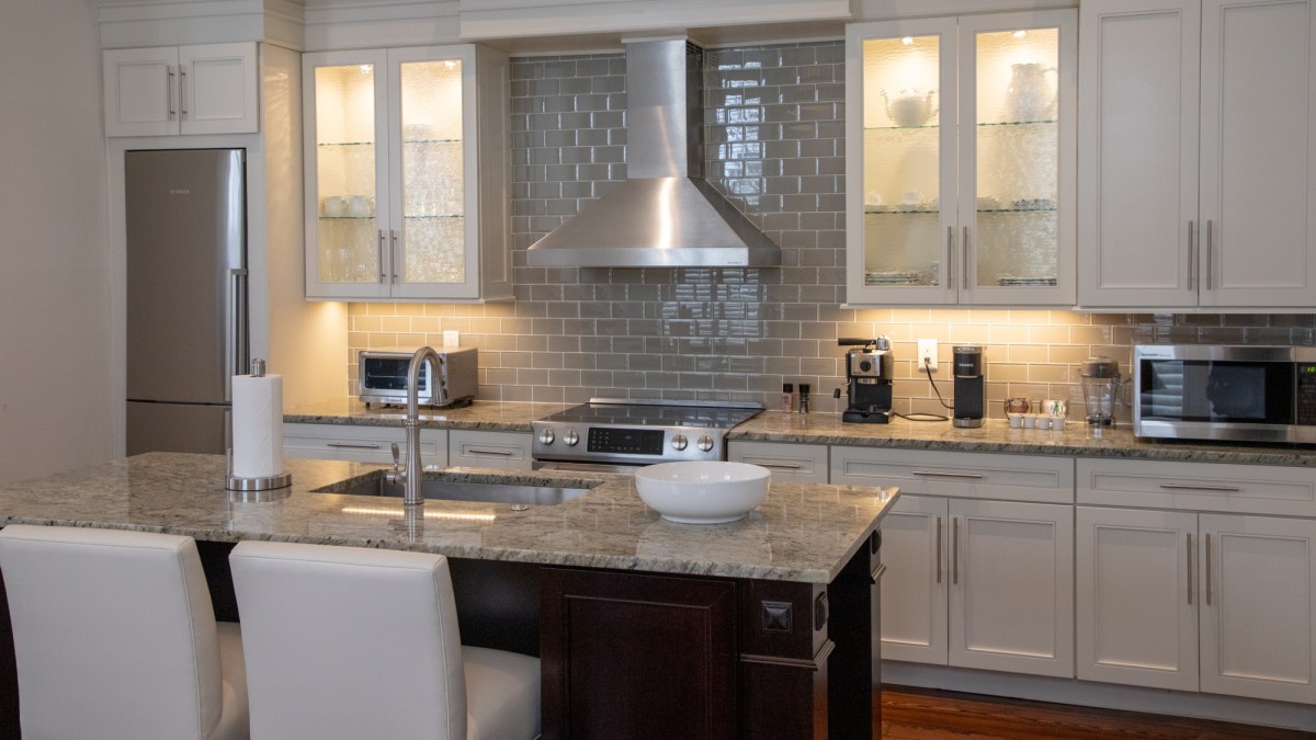 jules savannah suite kitchen jules savannah suite kitchen