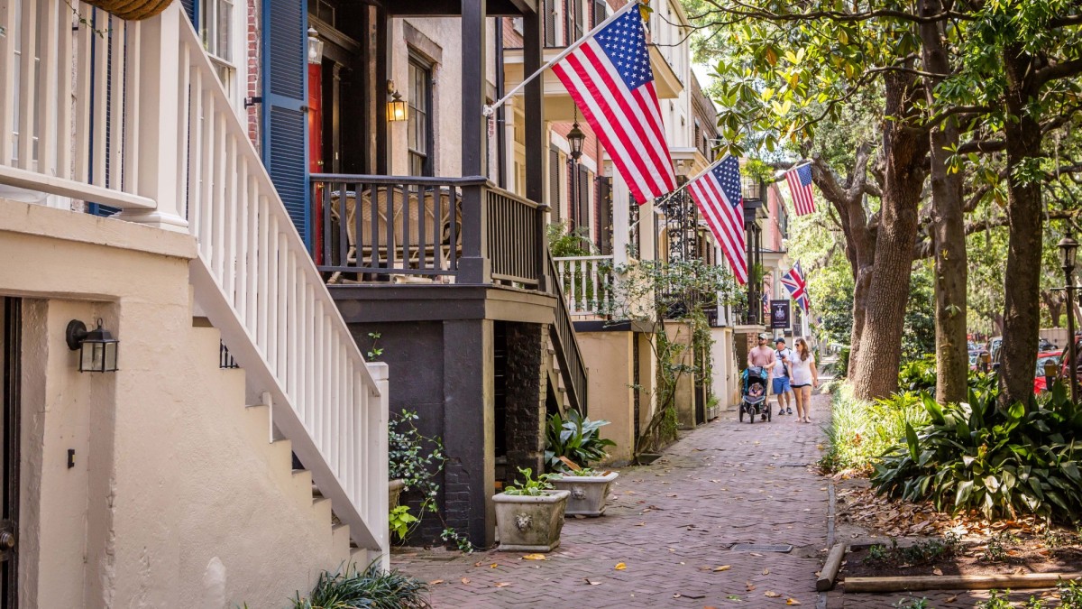 jones_street_flags_1.jpg