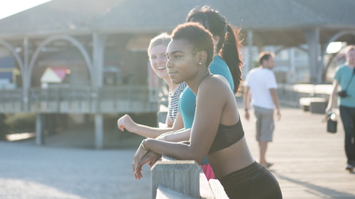 tybee-pavilion-beach-girls.jpg