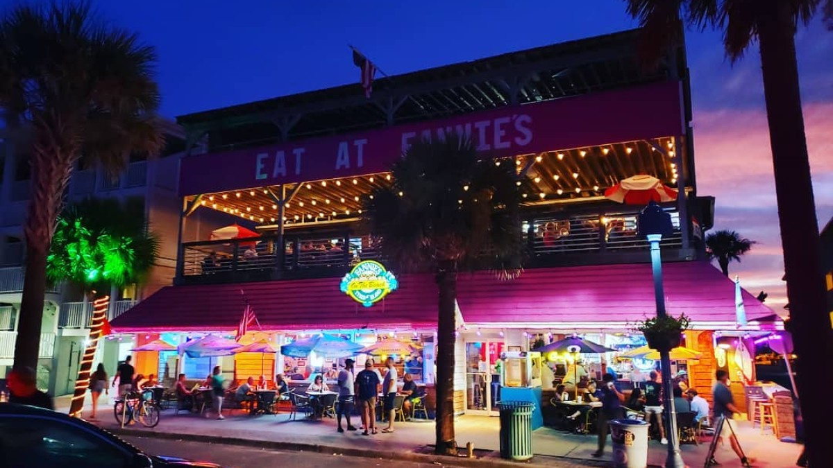 Tybee Island Fannie's on the Beach Dining Patio Nightlife Tybee Island Fannie's on the Beach Dining Patio Nightlife