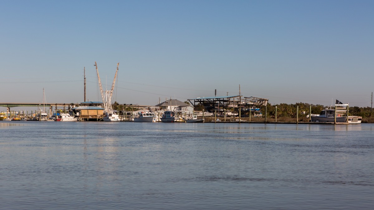 Lazaretto Creek Marina