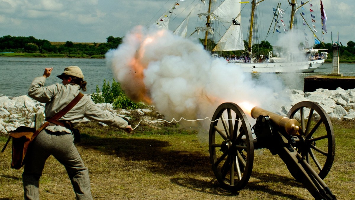 old fort jackson cannon
