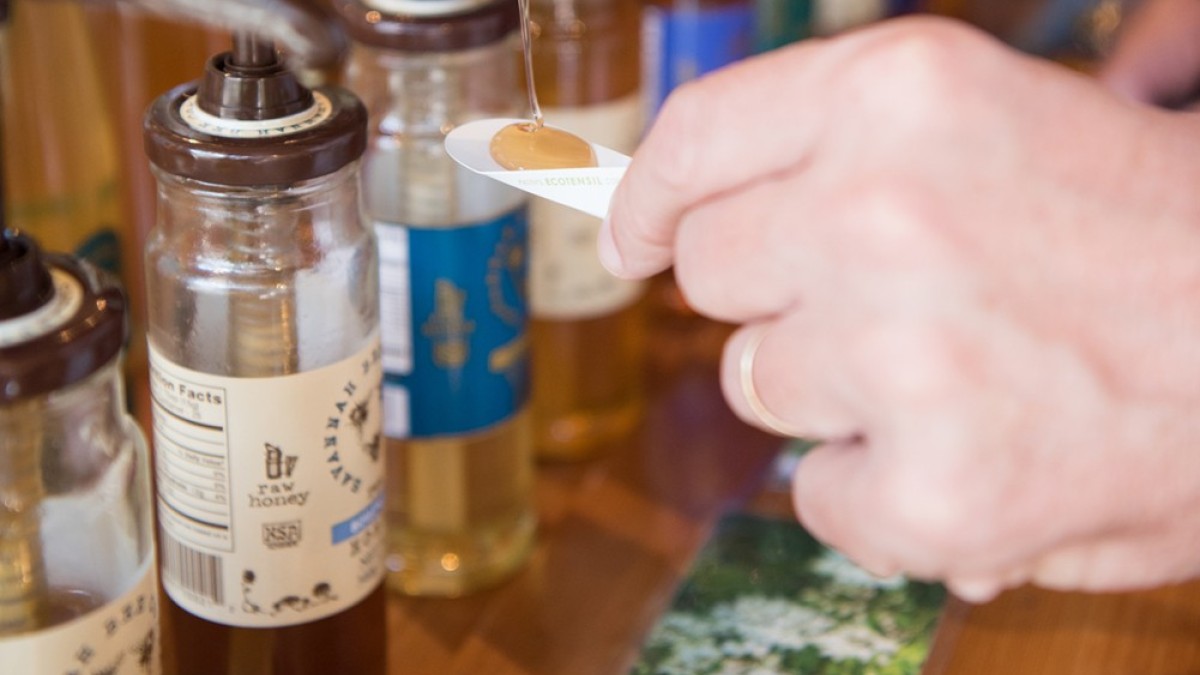 savannah-bee-company-honey-tasting.jpg