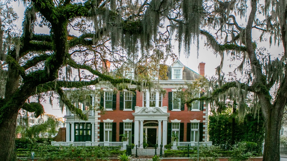 A historic home in Savannah, Georgia A historic home in Savannah, Georgia