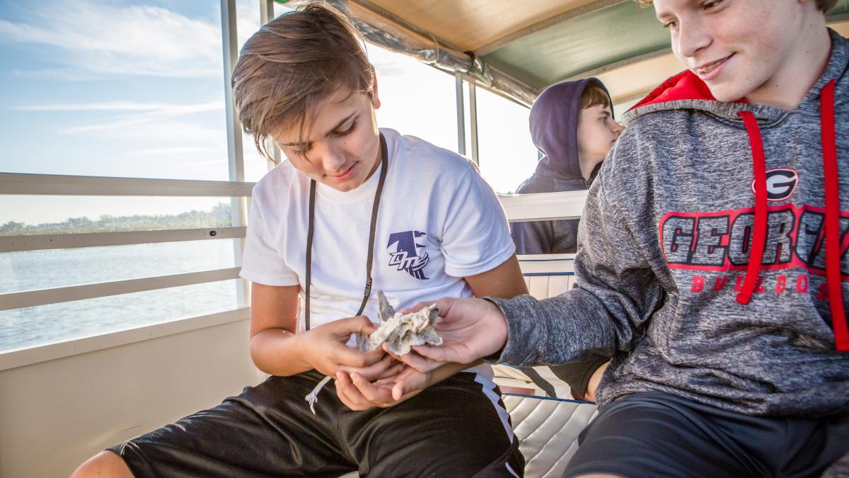 student-group-eco-marine-boat-tour4.jpg