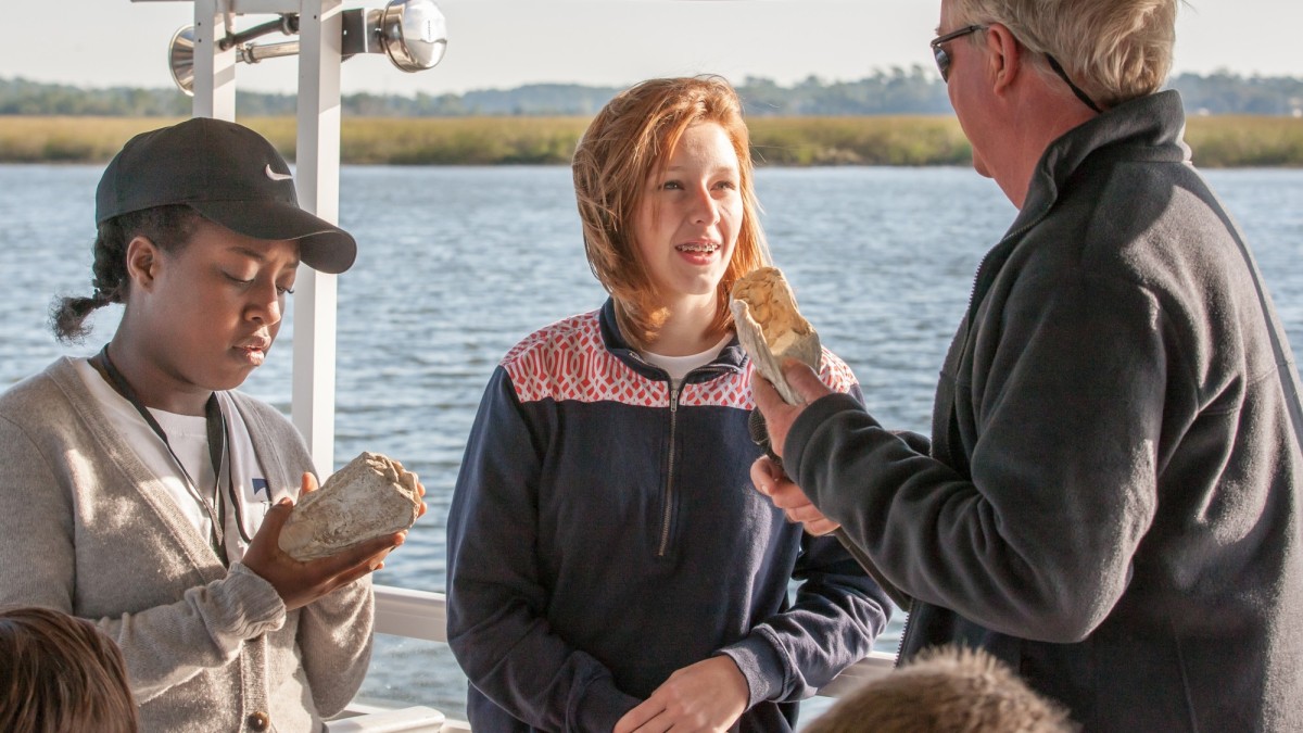 student_tour_ecology_boat_tour_stbt66.jpg